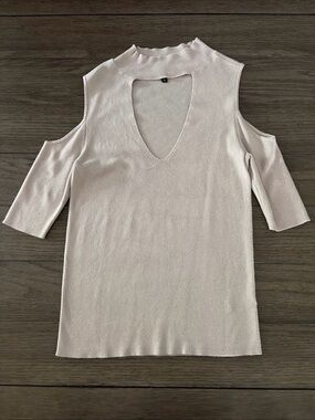 Express Open Shoulder Short Sleeve Light Weight Light Brown-Taupe Sweater Large.